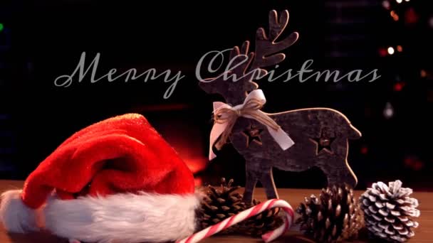 Animacja Wesołych Świąt Tekst Nad Dekoracji Bożego Narodzenia Santa Kapelusz — Wideo stockowe