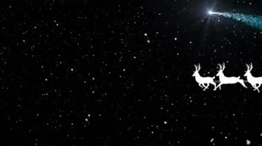 Kar yağan ve kayan yıldızların üzerinde ren geyiği olan Noel Baba 'nın kızakta canlandırması. Noel, gelenek ve kutlama konsepti dijital olarak oluşturuldu.