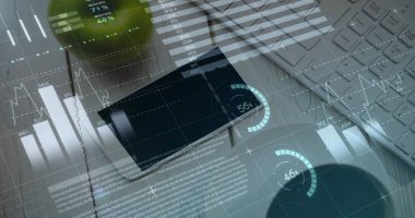 Ofis ekipmanlarına karşı istatistiksel veri işlemenin dijital kompozit görüntüsü. finans ve iş kavramı