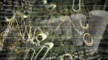 Bitcoin ve covid 19 hücre üzerinden finansal veri işleme animasyonu. küresel finans, kripto para birimi ve iş dünyası covid 19 salgın konseptinde dijital olarak üretilen video.