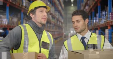 Depoda çalışan insanların veri işleme animasyonları. küresel sevkiyat, dağıtım ve bağlantılar konsepti dijital olarak oluşturulmuş video.