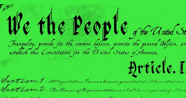 在绿色背景下在屏幕上移动的美国成文宪法的数字图像 — 图库照片