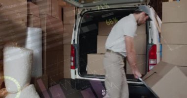 Kutuları arabaya koyan adamın veri işleme animasyonu. küresel sevkiyat, dağıtım ve bağlantılar konsepti dijital olarak oluşturulmuş video.