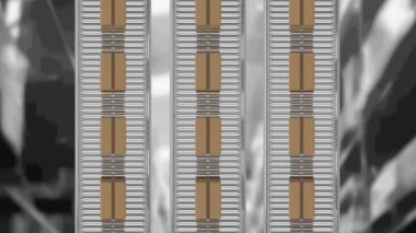 Karton kutuların depodaki taşıma bantlarında hareket etmesi. küresel gönderim ve bağlantılar konsepti dijital olarak oluşturulmuş video.