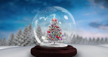 Kar küresi resmi. Yılbaşı ağacı ve arka planda kar yağan kış manzarası. Noel kutlaması konsepti dijital olarak oluşturulmuş görüntü.