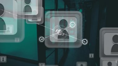 Şehir manzarası üzerindeki simgelerle bağlantı ağının animasyonu. ticari, ağ, bağlantılar, teknoloji ve dijital arayüz kavramı dijital olarak oluşturulmuş video.