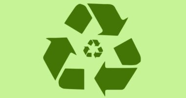 Yeşil arka planda geri dönüşüm logosu animasyonu. küresel koruma ve yeşil farkındalık kavramı dijital olarak oluşturulmuş video.