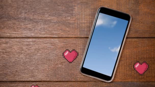 Animação Ícones Coração Vermelho Mídia Social Smartphone Superfície Madeira Conceito — Vídeo de Stock