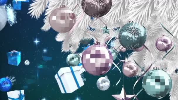 在圣诞节的树上 在飘落的礼物和夜空中飘落的雪花的映衬下 在树上画了一些小游戏 圣诞节 冬季节日问候和数字制作的视频庆祝概念 — 图库视频影像