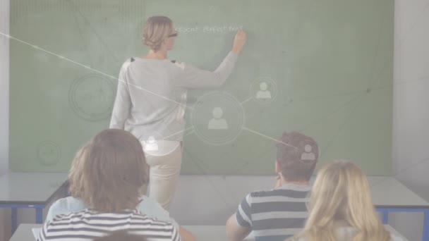 大学の先生や学生を超えたつながりのアニメーション グローバル教育と接続の概念はデジタルで生成され — ストック動画