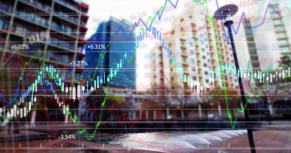 Imagen Del Procesamiento Datos Financieros Sobre Edificios Modernos Ciudad Fondo —  Fotos de Stock