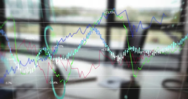Digitales Gesamtbild Der Finanzdatenverarbeitung Vor Leerem Bürotisch Globales Finanz Und — Stockfoto