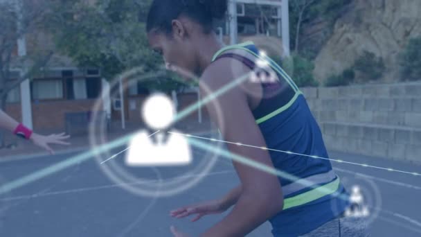 Animación Redes Conexiones Sobre Jugadoras Baloncesto Redes Sociales Globales Conexiones — Vídeos de Stock
