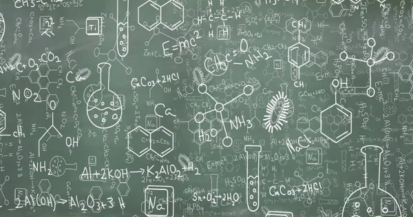 Tahtadaki matematiksel ve bilimsel çizimler ve formüllerin resmi. dijital arayüz küresel bağlantı ve dijital olarak oluşturulan bilim konsepti.