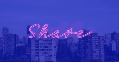 Şehir manzarası üzerinde pembe neon paylaşım metninin animasyonu. ticari, ağ, bağlantılar, teknoloji ve dijital arayüz kavramı dijital olarak oluşturulmuş video.