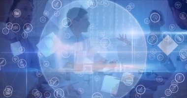 İş adamları üzerindeki simgelerle bağlantılı dünya ağının animasyonu. küresel iş, çevrimiçi bağlantılar, dijital arayüz ve dijital olarak oluşturulmuş iletişim konsepti.