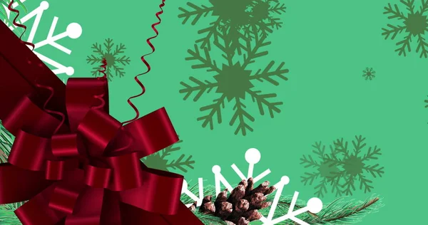 Изображение Красной Ленты Снега Падающего Зеленый Фон Концепция Празднования Рождества — стоковое фото
