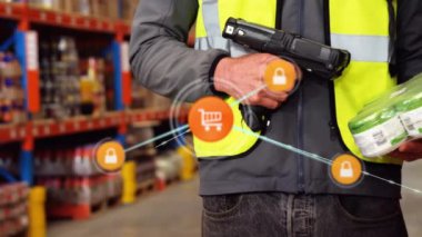 Depoda çalışan adamın üzerindeki ikonlarla olan bağlantıların animasyonu. küresel gönderim ve bağlantılar konsepti dijital olarak oluşturulmuş video.