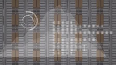 Taşıyıcı bantlardaki karton kutuların üzerinden geçen istatistiklerin animasyonu. küresel gönderim ve bağlantılar konsepti dijital olarak oluşturulmuş video.