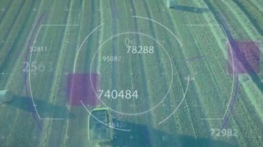 Alan üzerinde veri işleme animasyonu. küresel çevre, yeşil enerji ve dijital arayüz konsepti dijital olarak oluşturulmuş video.