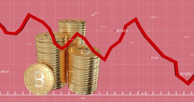 Kırmızı çizgi, finansal veri işleme ve pembe arka planda yığınla altın bitcoin resmi. Şifreli para birimi sanal küresel finans sektörü konsepti dijital olarak oluşturulmuş görüntü.