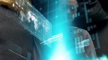 Akıllı telefon kullanan adamın istatistik ve veri işleme animasyonu. Dijital arayüz, bağlantılar ve teknoloji konsepti dijital olarak oluşturuldu.