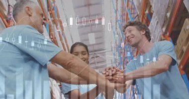 Depoda çalışan insanların veri işleme animasyonları. küresel sevkiyat, dağıtım ve bağlantılar konsepti dijital olarak oluşturulmuş video.