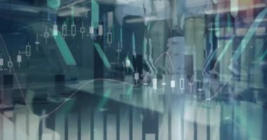 Ofiste yürüyen iş adamları üzerinde finansal veri işleme animasyonu. küresel finans, iş ve dijital arayüz kavramı dijital olarak oluşturulmuş video.