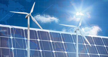 Güneş paneline karşı finansal veri işleme ve arka planda yel değirmeni. küresel finansman ve yenilenebilir enerji kavramı