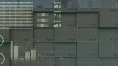 Depodaki karton kutuların üzerinden geçen istatistiklerin animasyonu. küresel gönderim ve bağlantılar konsepti dijital olarak oluşturulmuş video.