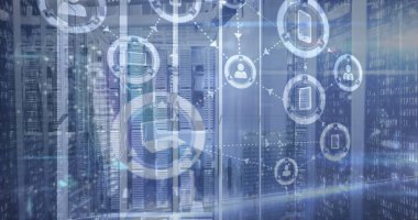 Boş bir sunucu odasının üzerindeki bağlı teknolojik simgelerin resmi. dijital arayüz küresel bağlantılar kavramı dijital olarak oluşturulmuş görüntü.