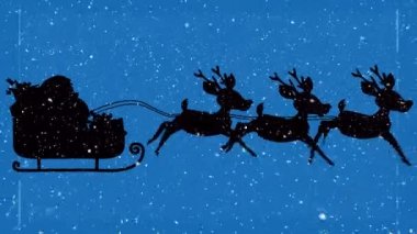 Noel Baba 'nın siluetinin üzerine düşen kar, mavi arka planda ren geyikleri tarafından çekiliyor. Noel şenliği ve kutlama konsepti