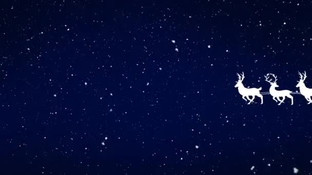 Снег Падает Санту Клауса Санях Тянут Олени Голубом Фоне Рождественский — стоковое видео