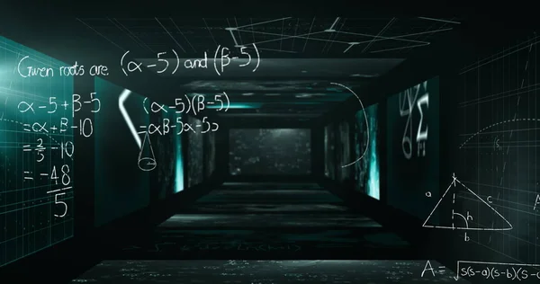 Imagen Fórmulas Matemáticas Sobre Túnel Hecho Pantallas Que Muestran Ecuaciones — Foto de Stock