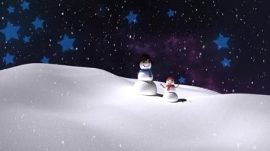Kışın kardan adam ve bebek kardan adamın üzerine yağan kar mavi yıldız ikonlarına çarpıyor. Noel şenliği ve kutlama konsepti