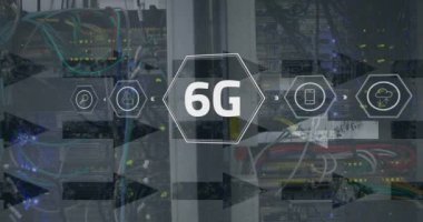 Veri işleme ve sunucu odasında 6G metin animasyonu. küresel iletişim teknolojisi konsepti dijital olarak oluşturulmuş video.