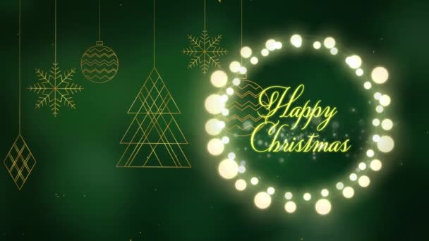 Vrolijke Kersttekst Feeënlampjes Tegen Opknoping Kerstversieringen Tegen Groene Achtergrond Kerstfeest — Stockvideo