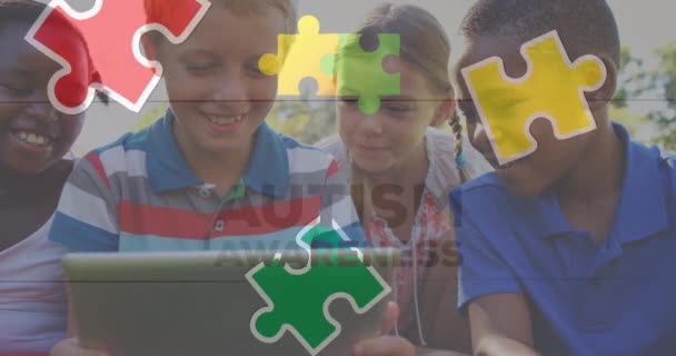 Animazione Pezzi Puzzle Colorati Testo Autistico Bambini Utilizzando Tablet Autismo — Video Stock