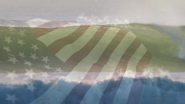 Анимация Флага Сша Дующего Над Морским Пейзажем Путешествия Праздники Патриотизм — стоковое видео