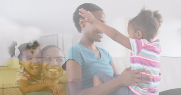 Zusammengesetzt Aus Glücklicher Afrikanisch Amerikanischer Mutter Und Tochter Die Sich — Stockvideo
