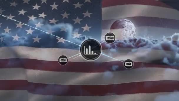 在美国国旗和云彩上与图标连接的网络动画 全球连接 爱国主义 数字接口和数字视频技术概念 — 图库视频影像