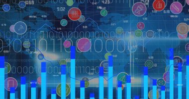 Arkaplanda dünya haritası üzerinde ikili kodlama olan dijital simgelerin ve veri işlemenin resmi. küresel bağlantılar ve dijital arayüz konsepti dijital olarak oluşturulmuş görüntü.