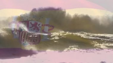 Denizde dalgalanan dalgaların üzerinde dalgalanan İspanya bayrağının canlandırması. Vatanseverlik, bağımsızlık ve kutlama konsepti dijital olarak oluşturulmuş imaj.