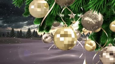 Kar yağışının animasyonu ve kış manzarasında Noel süslemeleri. Noel, gelenek ve kutlama konsepti dijital olarak oluşturuldu.