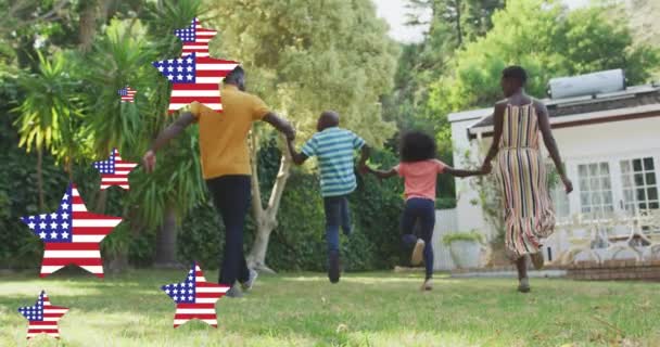 Animation Stjärnor Med Flagga Usa Vinka Över Leende Afrikansk Amerikansk — Stockvideo