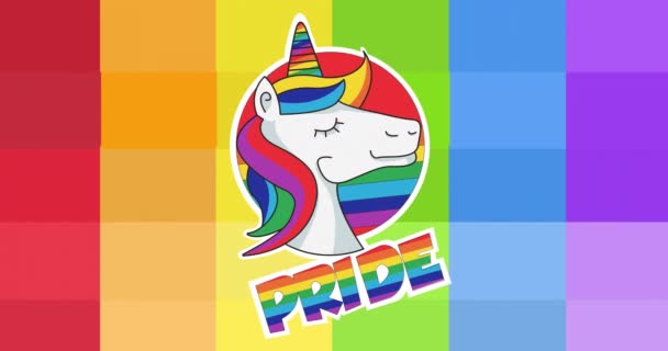 虹色の縞の上にユニコーンとプライドテキストのアニメーション Lgbtq誇りと平等のお祝いの概念デジタル生成されたビデオ — ストック動画