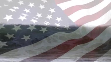 Denizde dalgalanan Amerikan bayrağının animasyonu. seyahat, tatiller, vatanseverlik ve dijital olarak üretilen video konsepti.