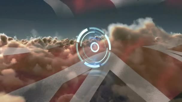 安全锁在英国国旗和多云的天空上旋转的动画 安全和数字接口技术概念 — 图库视频影像