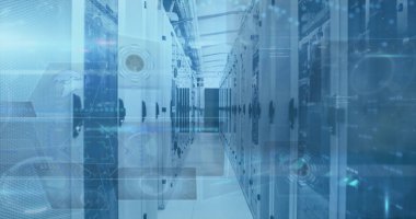 Bilgisayar sunucularındaki ekranlardaki tarama ve veri işleme alanının resmi. küresel bağlantılar, teknoloji ve dijital arayüz kavramı dijital olarak oluşturulmuş görüntü.