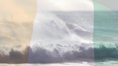 Denizde dalgalanan İrlanda bayrağının animasyonu. seyahat, tatiller, vatanseverlik ve dijital olarak üretilen video konsepti.